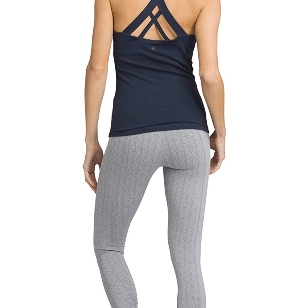 Prana verana top tank